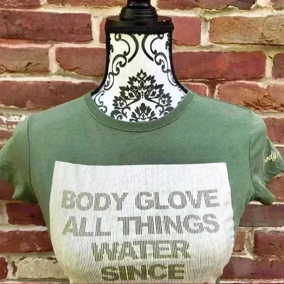 BODY GLOVE Green/Gold Crew Neck Surfing Beach Water Fitted Tee Size M - Picture 7 of 8